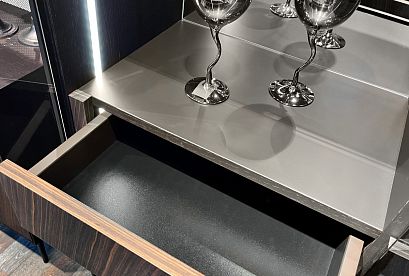 Витрина 2-х дверная "Монреаль"; *А-018.211; к-мехенди, вст-абачи