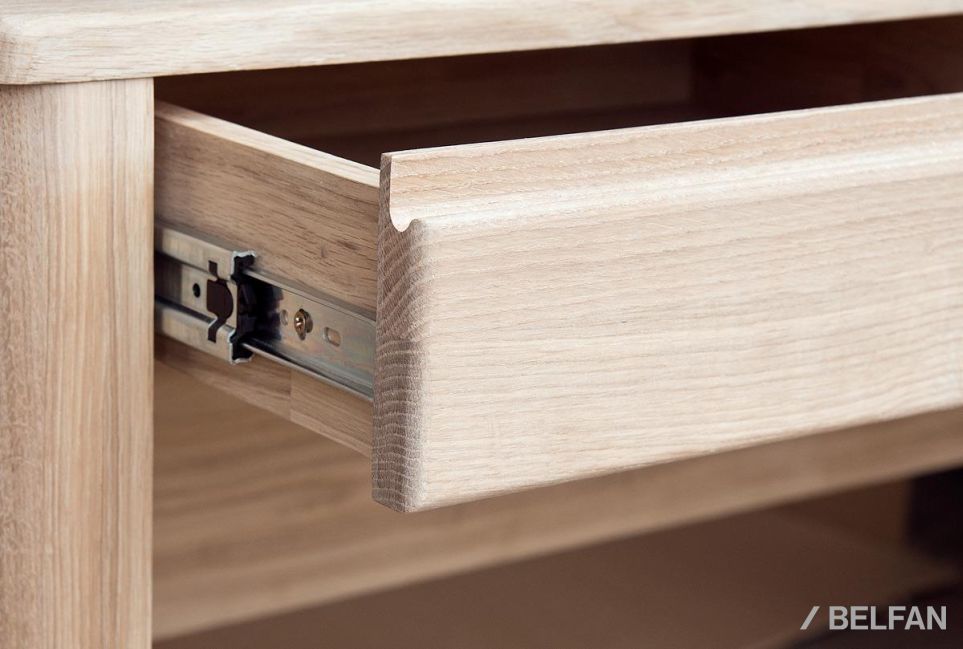 Стол туалетный "Норд" массив дуба 3