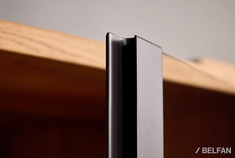 Шкаф с витриной 1-но дверный "Уоллстрит" (левый) массив дуба, МДФ 4