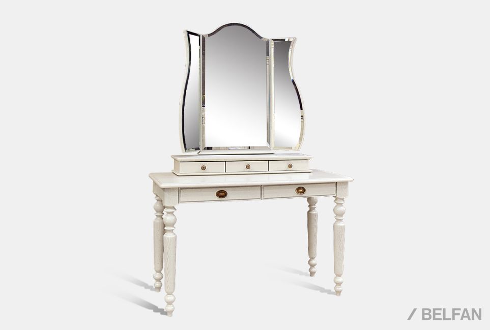 Стол туалетный "Лика" массив и шпон дуба 1