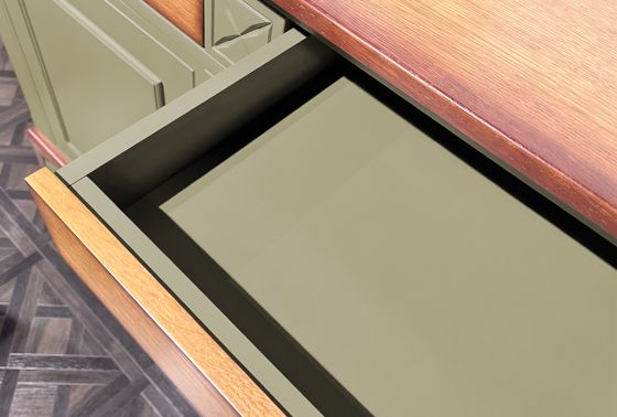 (Brianson) В мебели Бриансон ящики полного выдвижения имеют качественные доводчики