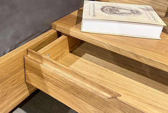 Кровать "Монблан" (с прикроватными тумбами) массив дуба 8