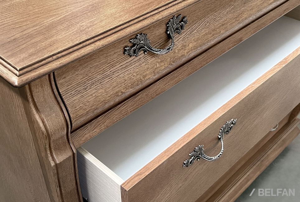 Комод "Тэфи" массив и шпон дуба 8