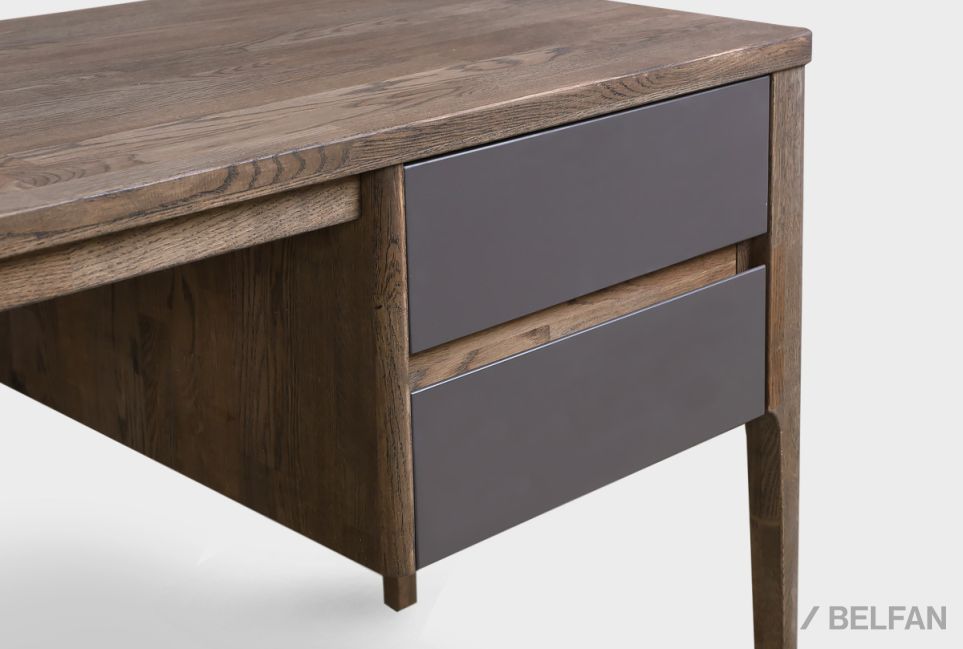 Стол письменный "Уоллстрит" (2 тумбы) массив дуба, МДФ 3