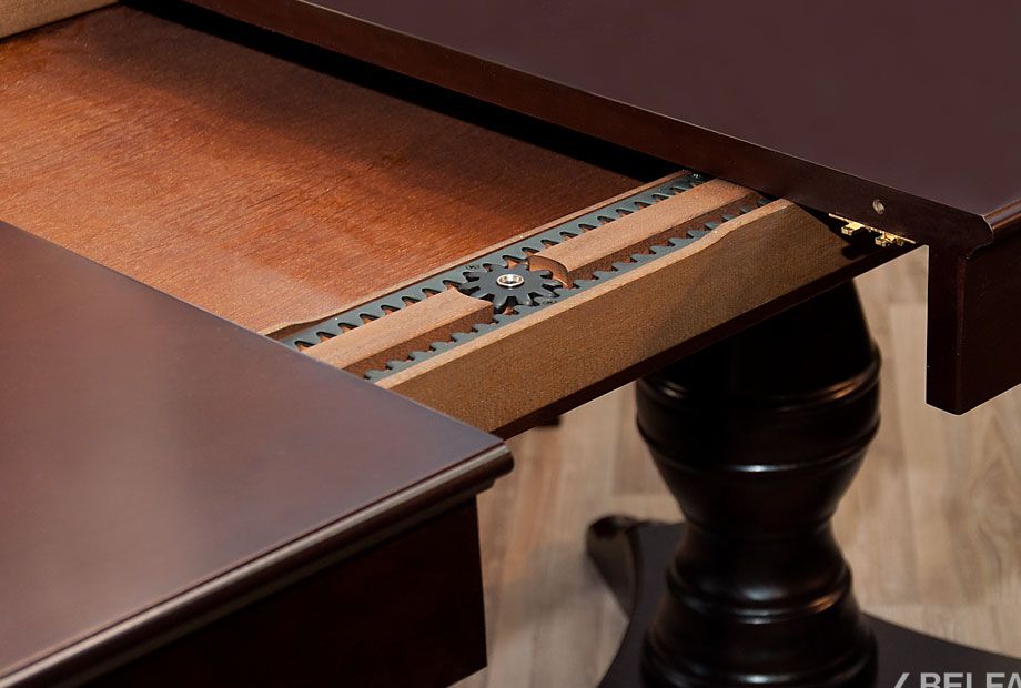 Стол обеденный "Полонез" 41 массив и шпон дуба 3