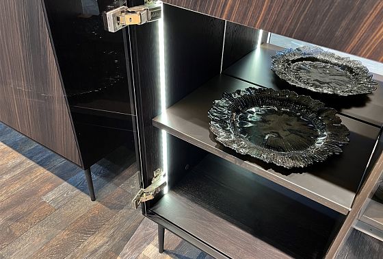 Витрина 2-х дверная "Монреаль"  11