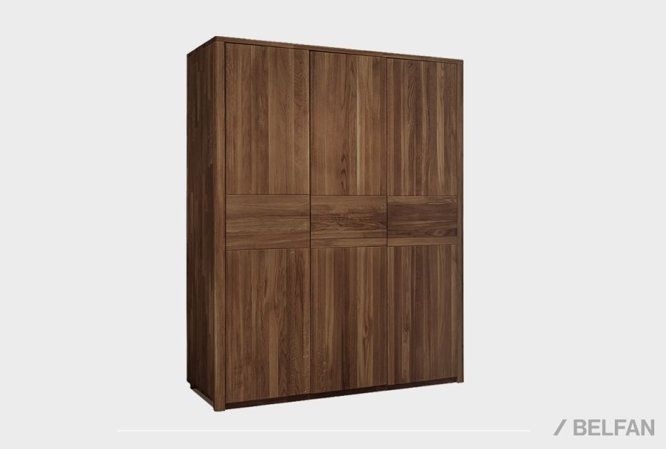 Шкаф для одежды 3-х дверный "Норд" массив дуба 1