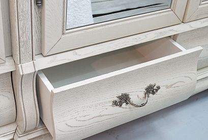 Шкаф для одежды "Тэфи" 4-х дв. с зеркалом; *ММ-216-01/04; белая эмаль с темной патиной; чернёное серебро