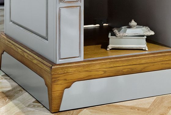 (Brianson) Массивные фигурные ножки в мебели Бриансон