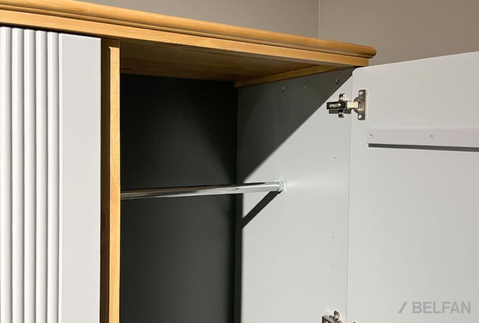 Шкаф для одежды 2-х дверный "Рандеву" 22 массив сосны 4