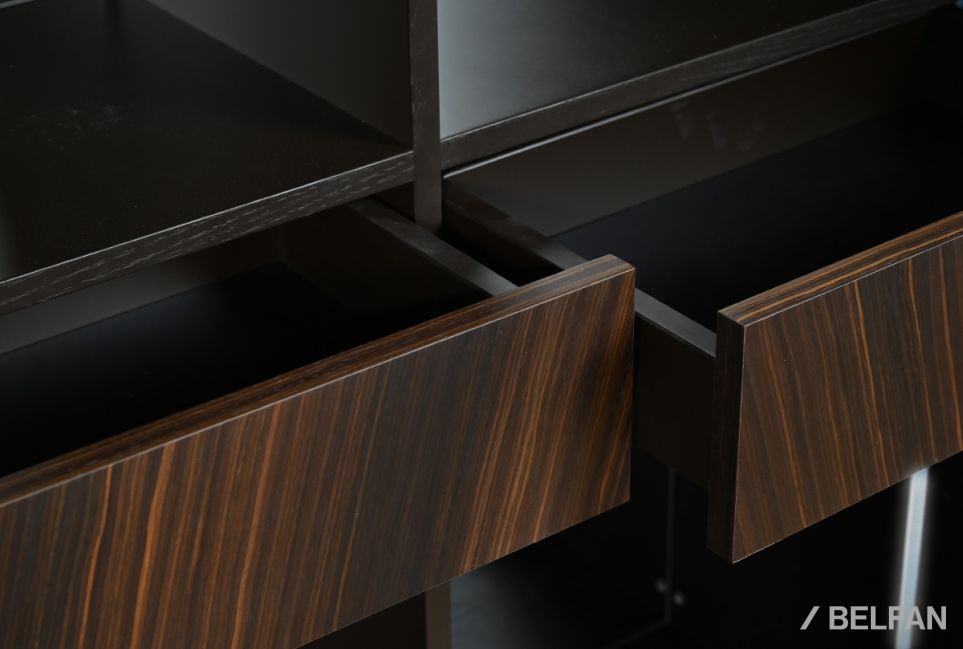 Витрина 2-х дверная "Монреаль" 8