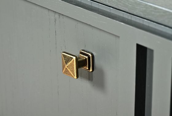 Тумба прикроватная "Чикаго" (правая) массив и шпон дуба 9