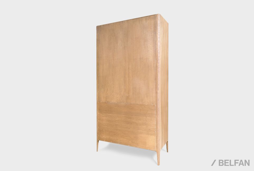 Витрина 2-х дверная "Бергамо" массив дуба 9