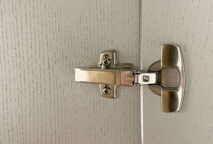 Шкаф для одежды "Коста" 3-х дв. с зеркалом