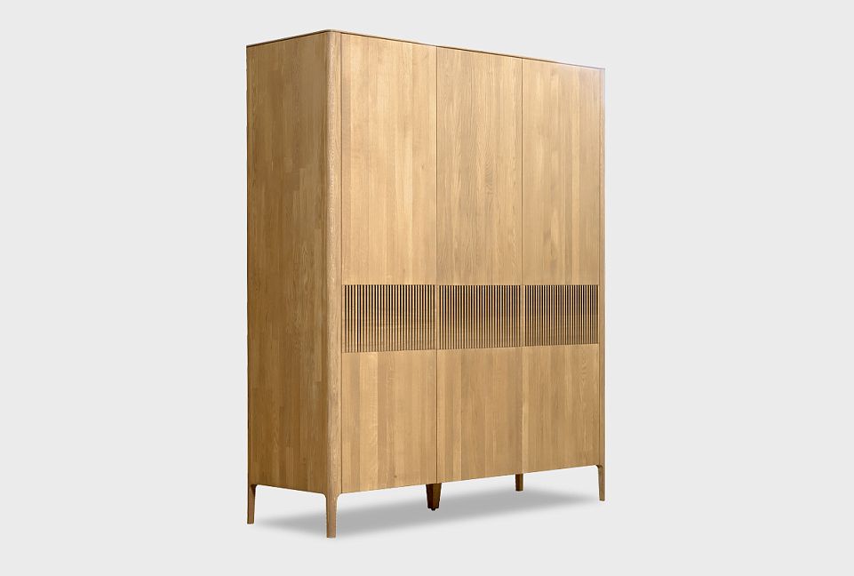 Шкаф для одежды 3-х дверный "Бергамо"; дуб натуральный