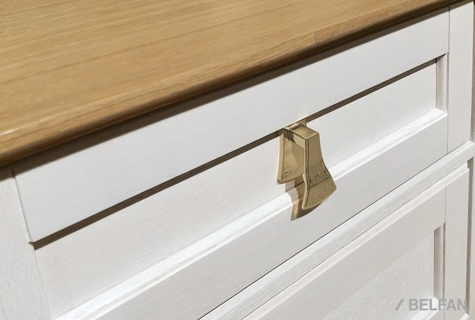 Тумба прикроватная "Стюарт" массив и шпон дуба 2