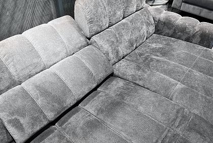 "Дженеси" диван с оттоманкой