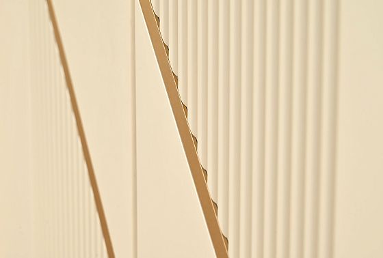 Тумба высокая «Авеню» шпон дуба, МДФ, металл 9