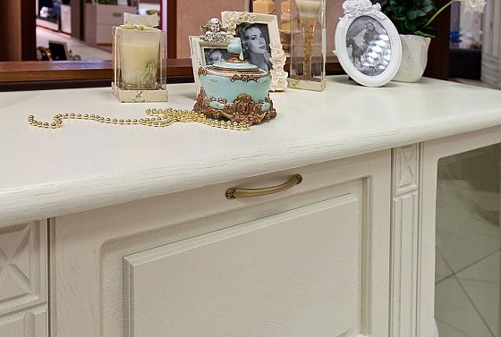 Тумба "Верди Люкс 3/2з" массив и шпон дуба 4