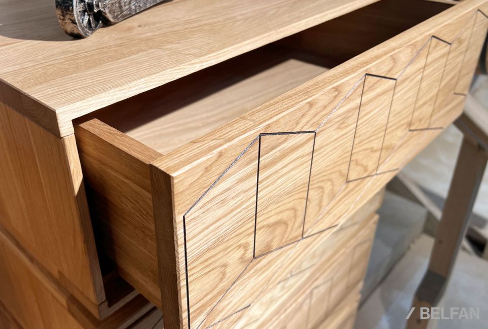 Комод высокий "Этна" с декором (фигурный) массив дуба, металл 2