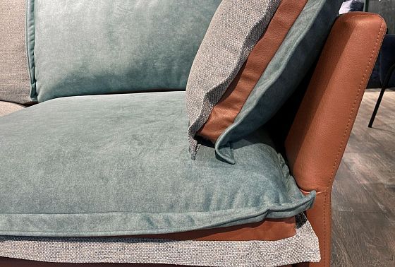 "Гранд" диван с оттоманкой  4