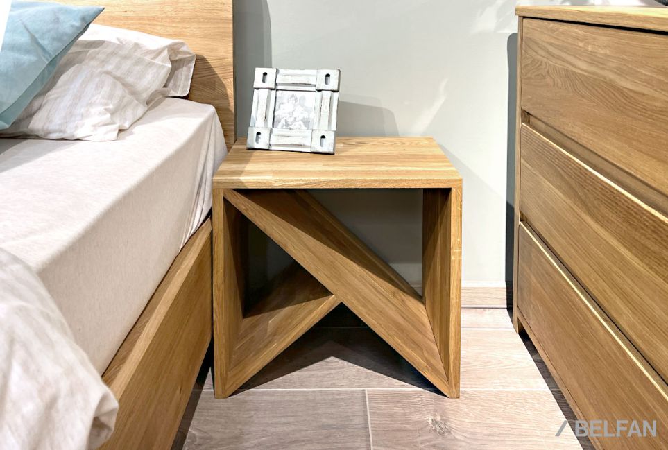 Стол прикроватный "Арт" Д массив дуба 2