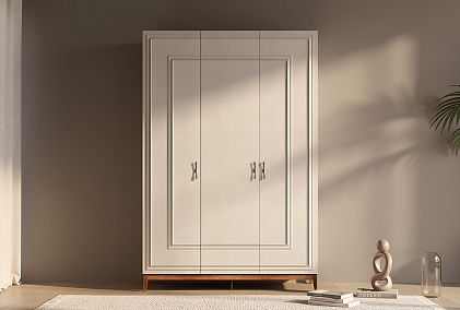 Шкаф 3-х дверный "Сакраменто" (с декором)