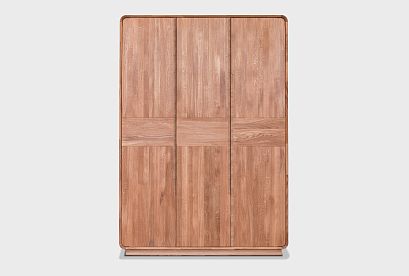 Шкаф для одежды 3-х дверный "Монблан"; американский орех