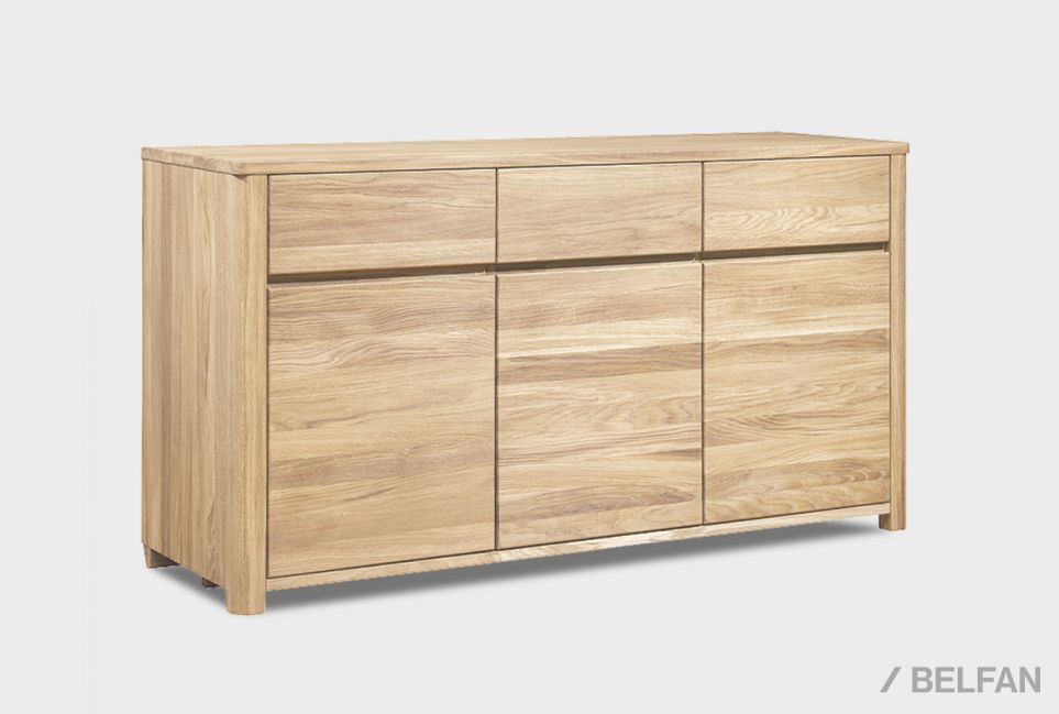 Тумба 3-х дверная "Норд" массив дуба 1