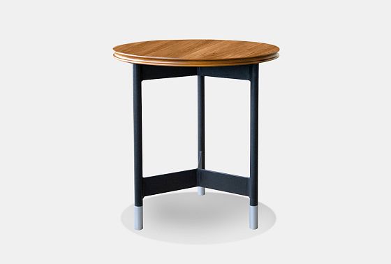 Стол журнальный "Сакраменто" (прикроватный) МДФ, шпон дуба, металл 2