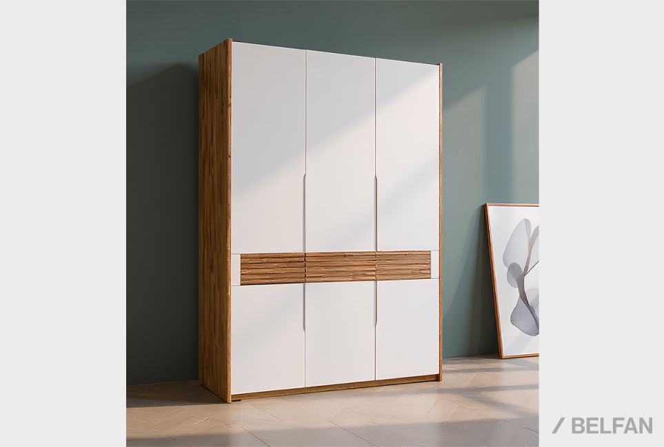 Шкаф для одежды 3-х дверный "Уоллстрит" массив дуба, МДФ 1