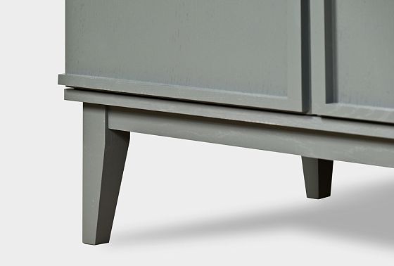 Тумба 4-х дв. "Чикаго" массив и шпон дуба 9