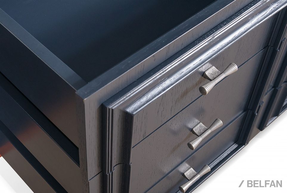 Тумба "Сакраменто" 3 (с ящиками) массив и шпон дуба, МДФ 7