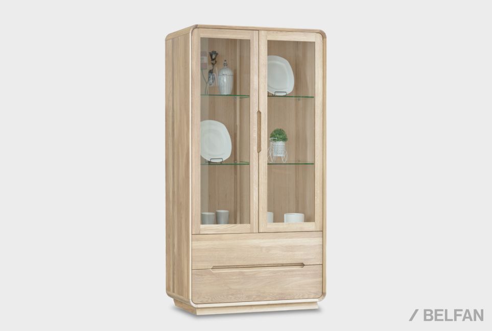 Витрина 2-х дверная "Монблан" массив дуба 1