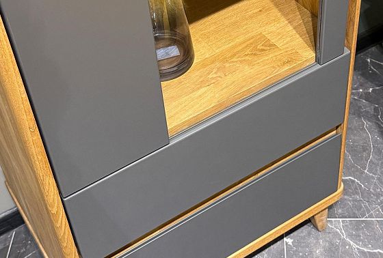 Шкаф с витриной 1-но дверный "Уоллстрит" (левый) массив дуба, МДФ 6