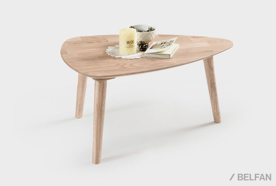 Стол журнальный "Арт" 90 (капля) массив дуба 1