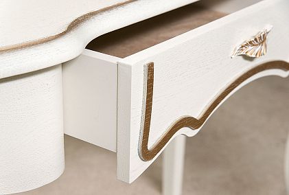 Стол туалетный "Трио"