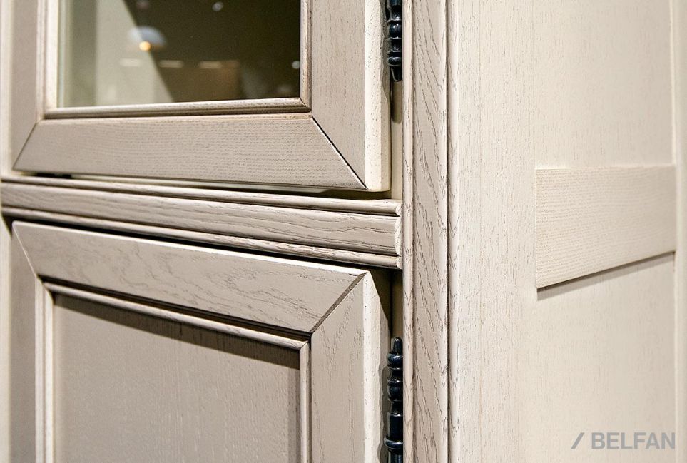 Фасад боковой "Тэфи" массив и шпон дуба 3