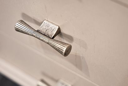 Тумба "Сакраменто" 4 (с ящиками); *А-016.50; марципан, орех