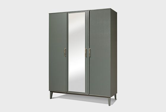 Шкаф 3-х дверный "Чикаго" массив и шпон дуба 6