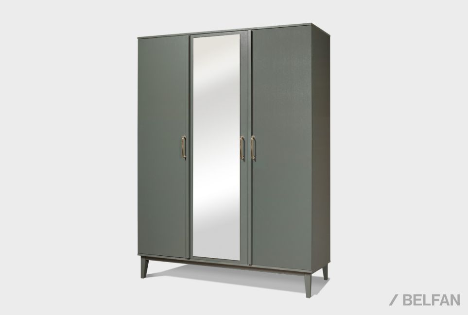 Шкаф 3-х дверный "Чикаго" массив и шпон дуба 1