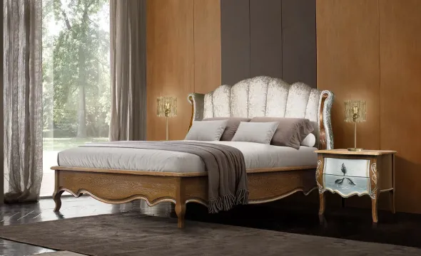 Спальня «Трио» #4. Цвет: коньяк с серебряной патиной + серебро Спальня «Трио» #4