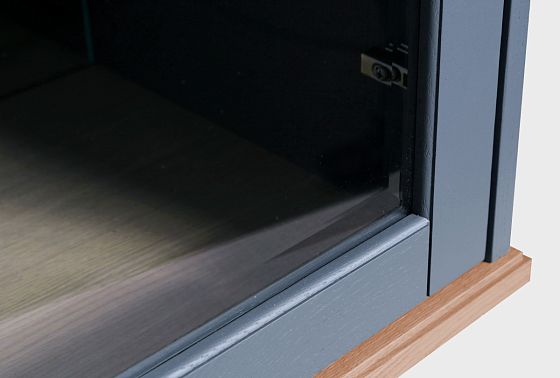 Шкаф настенный "Стюарт" стекло (правый) массив и шпон дуба 7