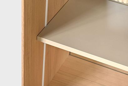 Витрина 1-но дверная «Авеню» (правая); *А-019.210; к-персиковое масло, ф-нюд