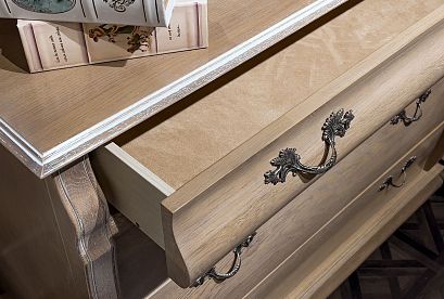 Комод "Тэфи"; *ММ-216-04; амбэр с белой патиной