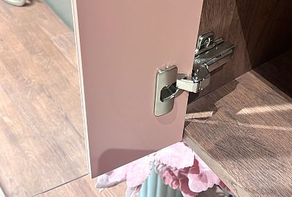 Шкаф настенный "Меридиан" стекло (левый)