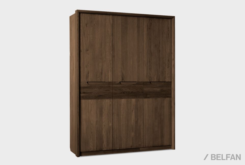 Шкаф для одежды 3-х дверный "Бремен" массив дуба 1
