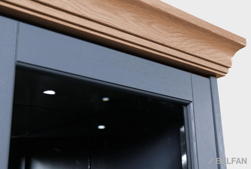 Шкаф настенный "Стюарт" стекло (левый) массив и шпон дуба 4