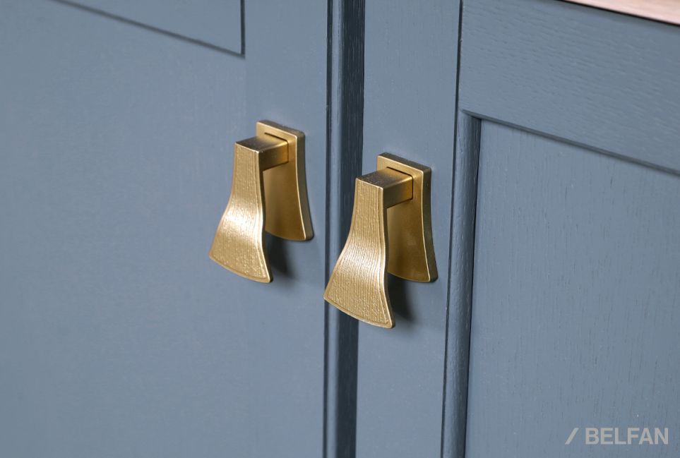 Тумба "Стюарт" 4 массив и шпон дуба 7