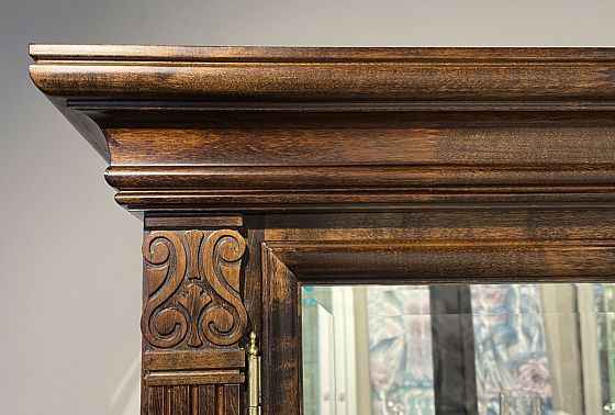 Шкаф с витриной "Престиж" 3 массив и шпон берёзы 3